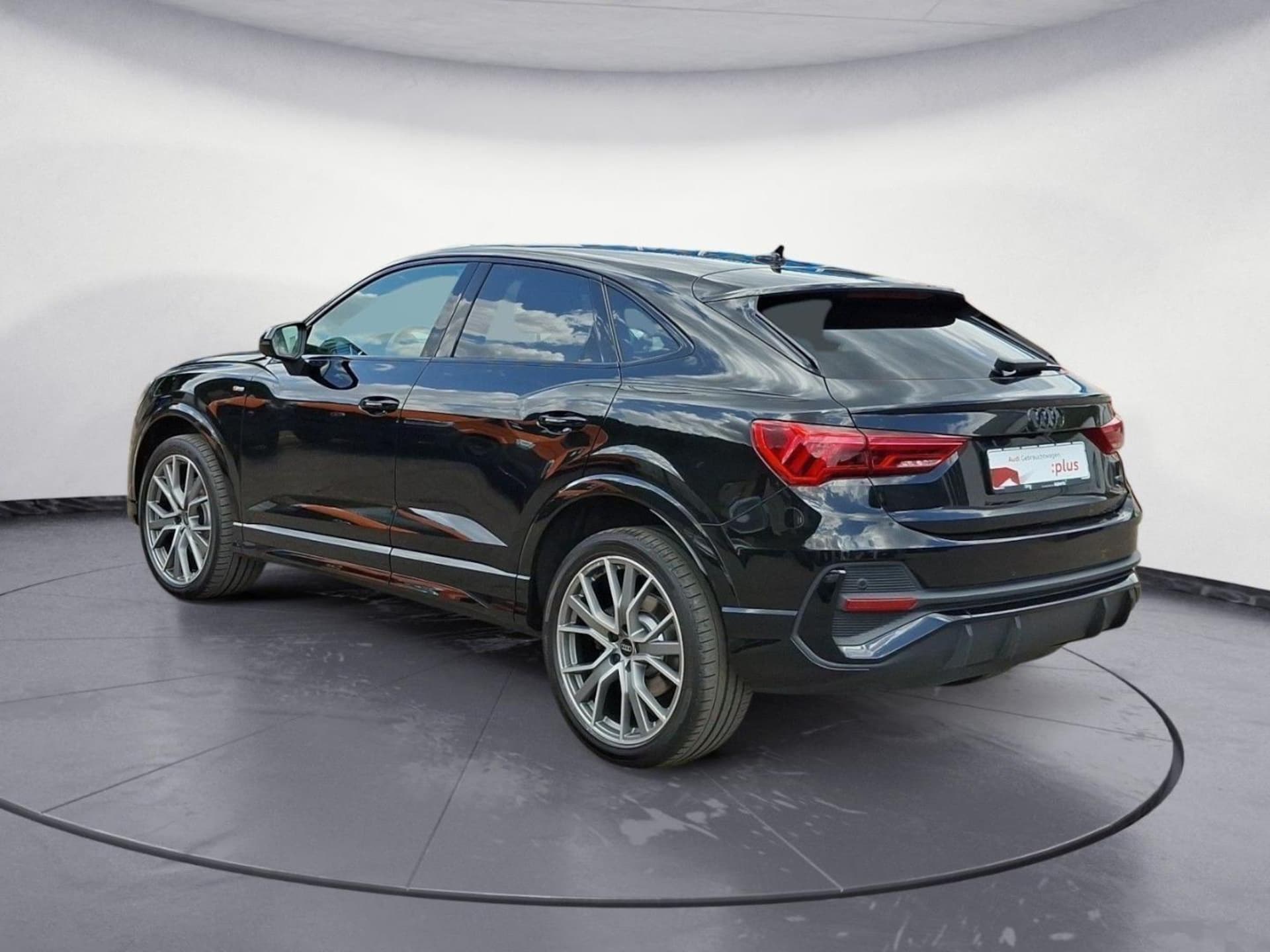Audi Q3 Sportback S line