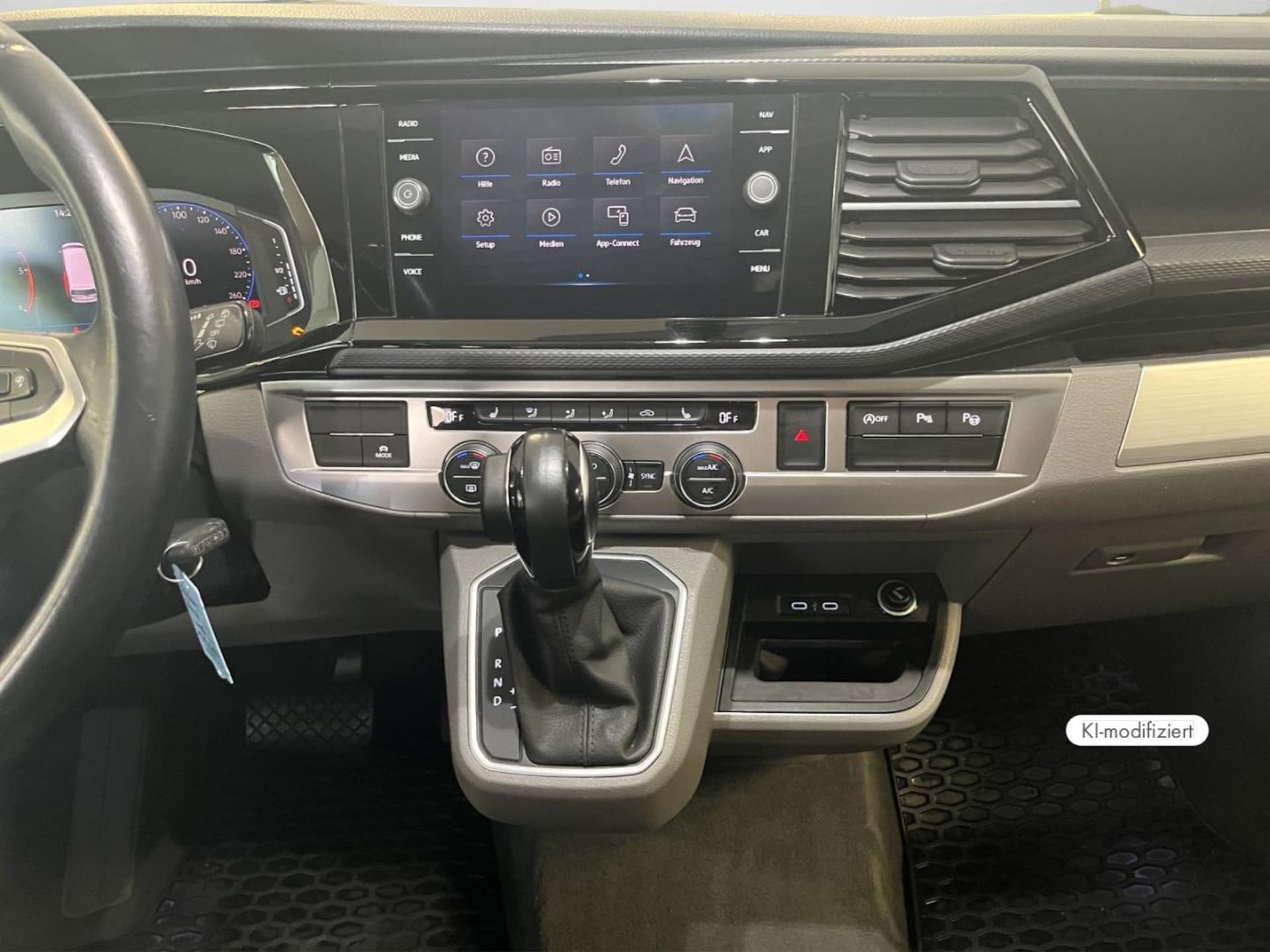 Volkswagen T6.1 California Beach
