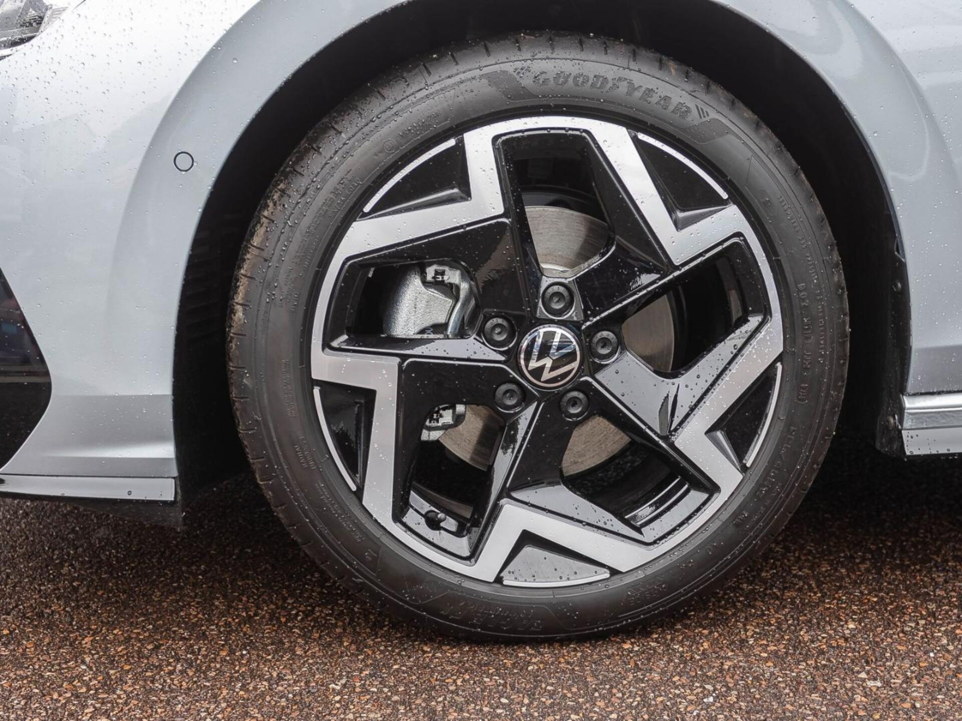 Volkswagen Golf R-Line