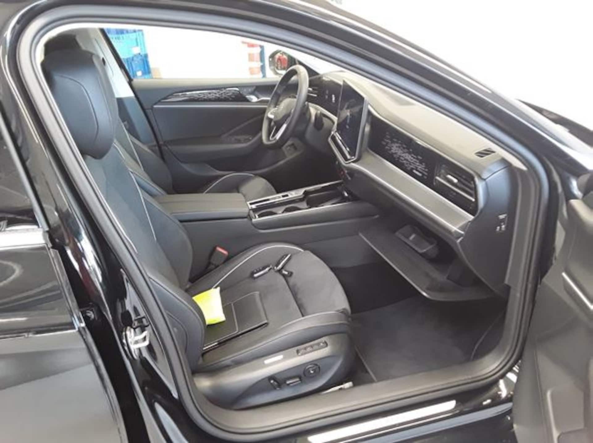 Volkswagen Passat Elegance