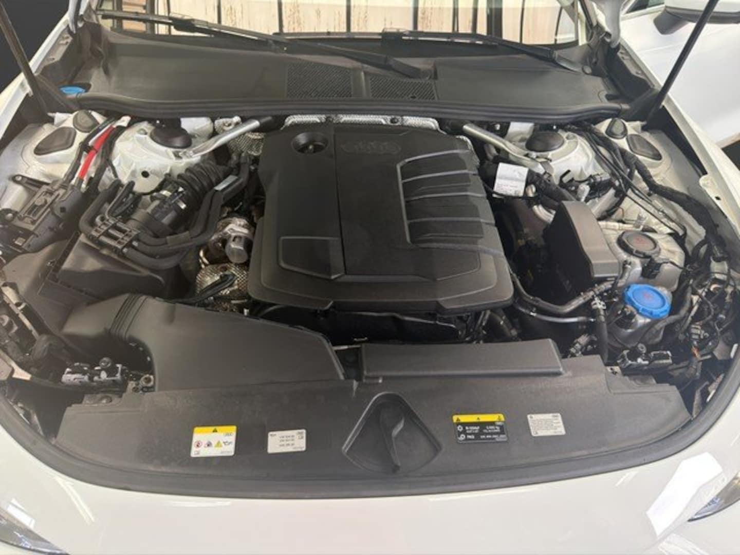 Bild über Audi A6 Avant TDI quattro 150 kW S tronic - für weitere Informationen kontaktieren Sie den Audi Partner