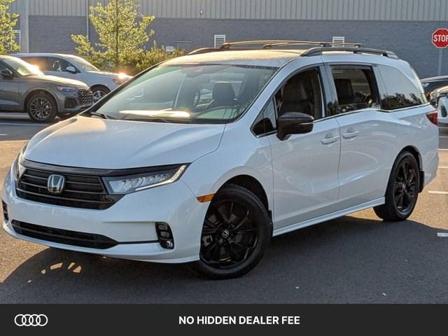 2024 Honda Odyssey SPORT's photo