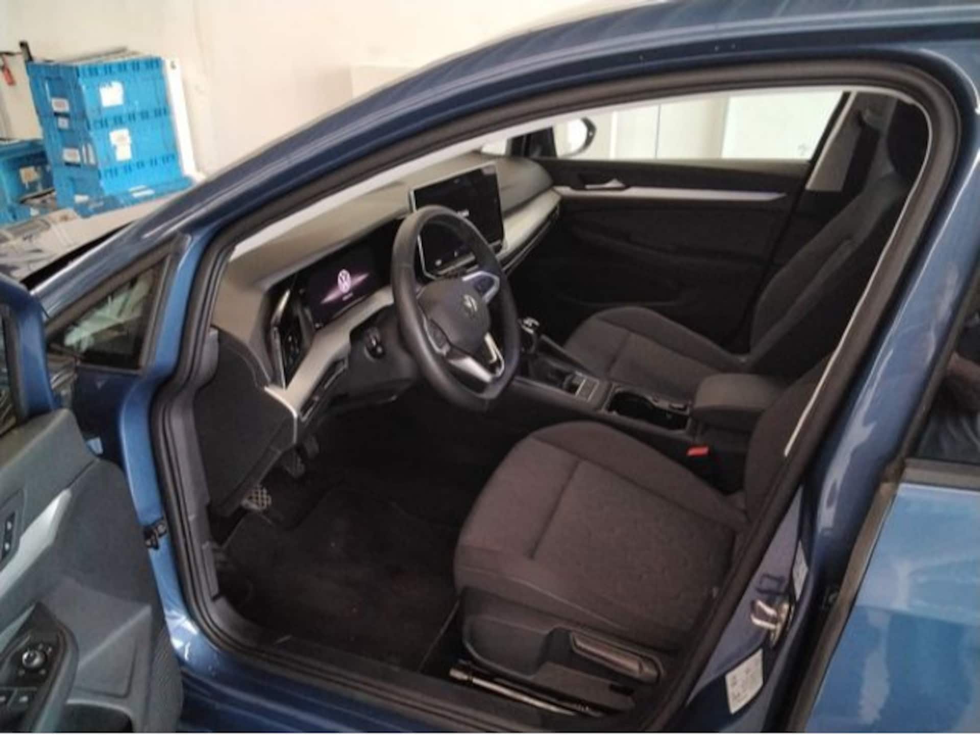 Volkswagen Golf Life