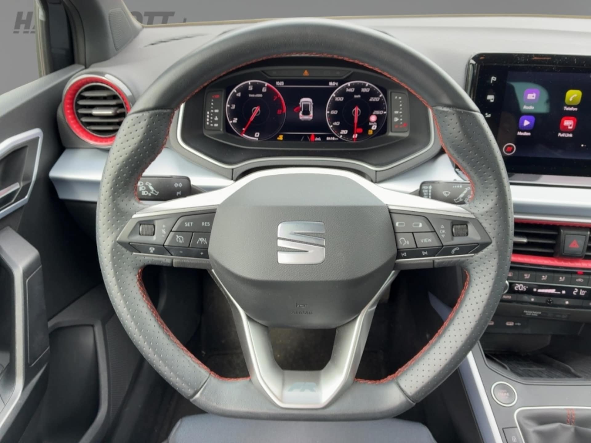 SEAT Arona FR