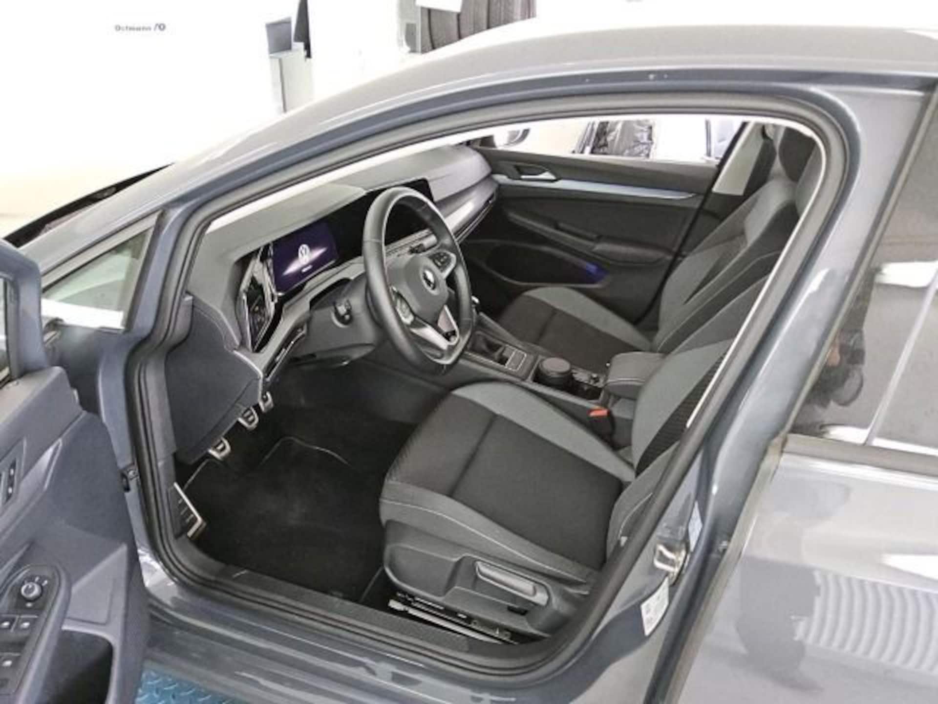 Volkswagen Golf Active