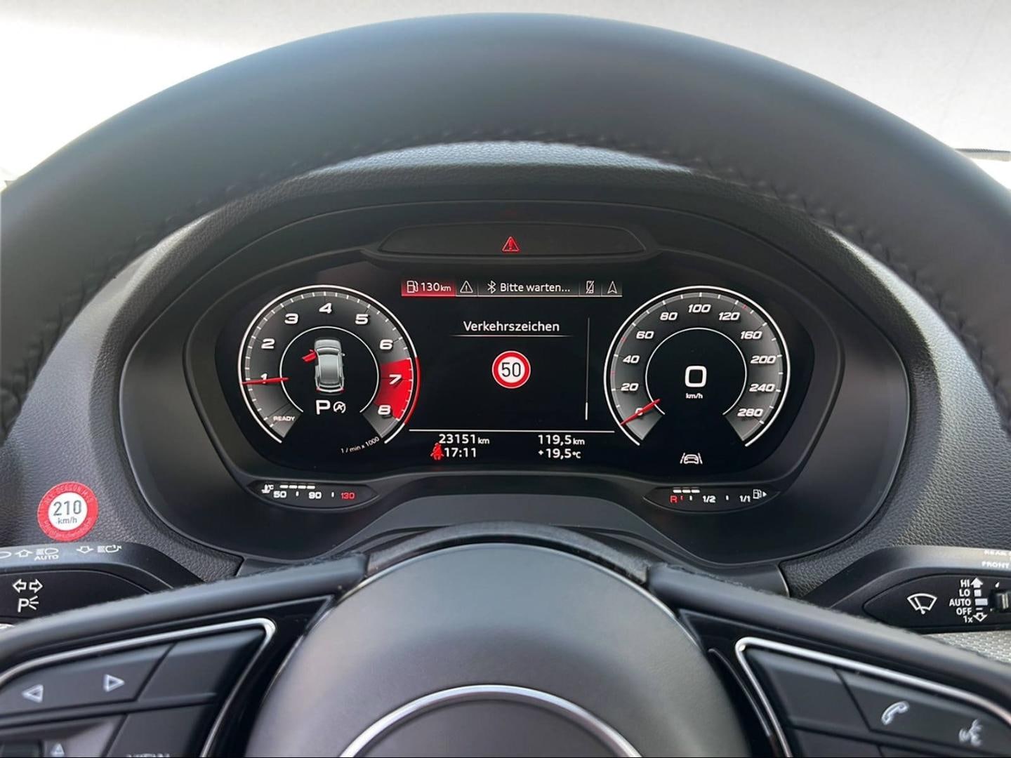 Bild über Audi Q2 S line 35 TFSI S tronic - für weitere Informationen kontaktieren Sie den Audi Partner