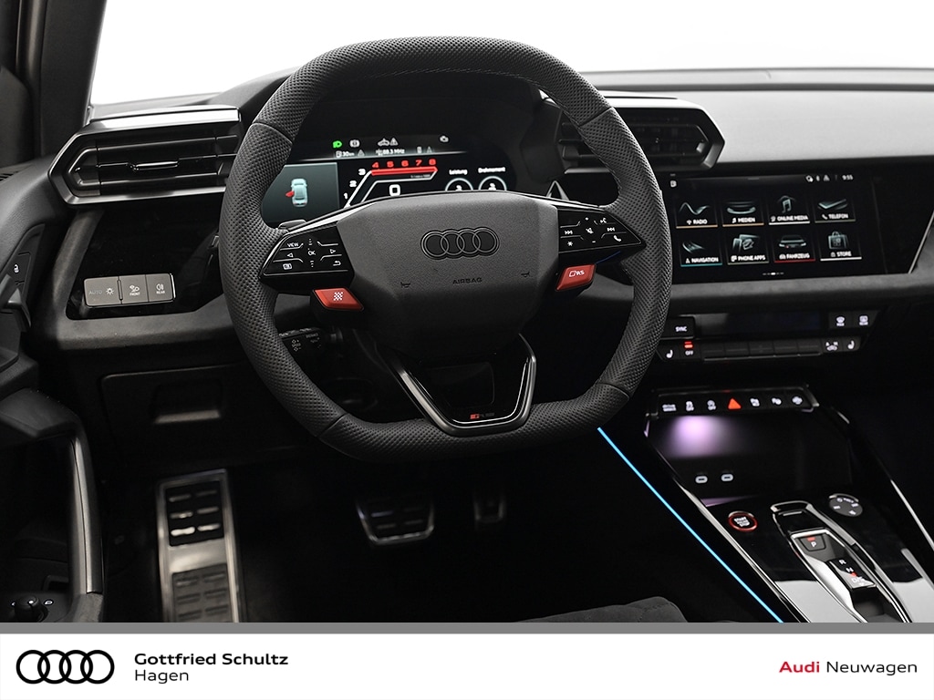 Image about Audi RS 3 Limousine TFSI quattro S tronic