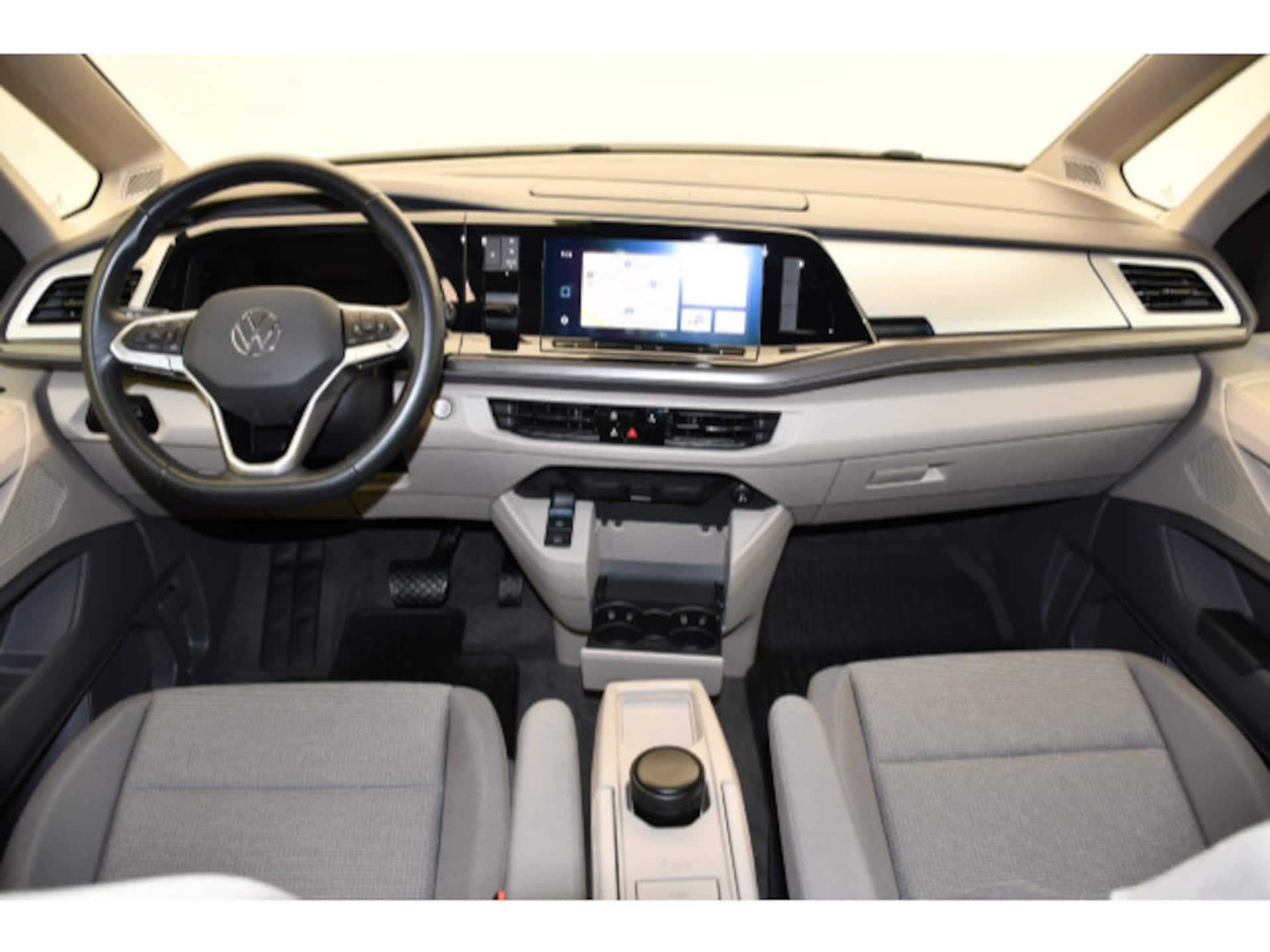 Volkswagen Multivan Basis-Modell