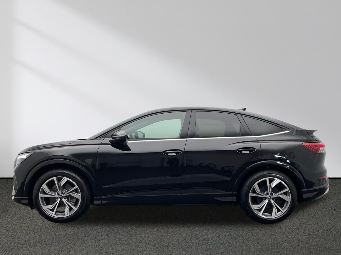 Image about Audi Q4 Sportback e-tron 40 e-tron
