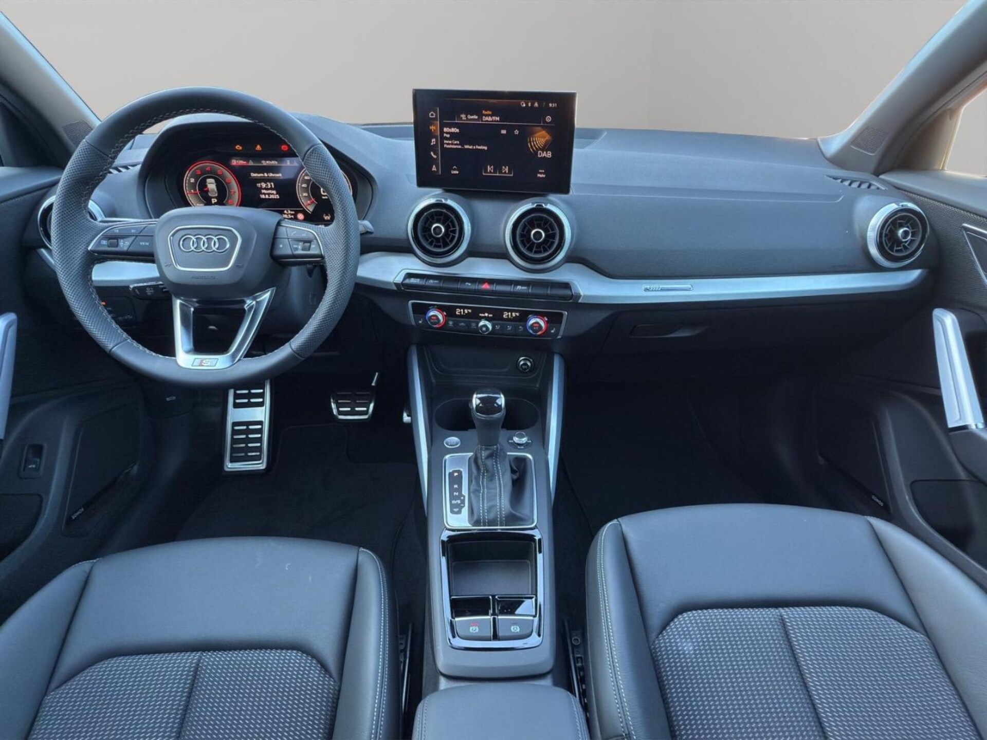 Audi Q2 S line