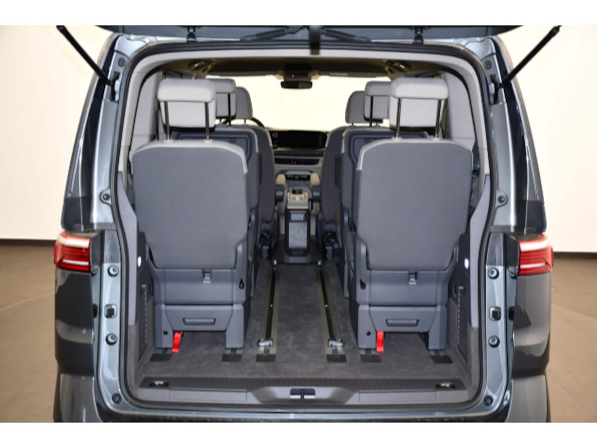Volkswagen Multivan Basis-Modell