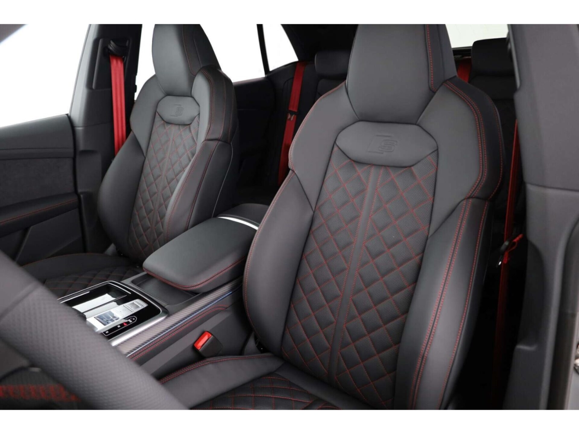 Audi SQ8 SUV