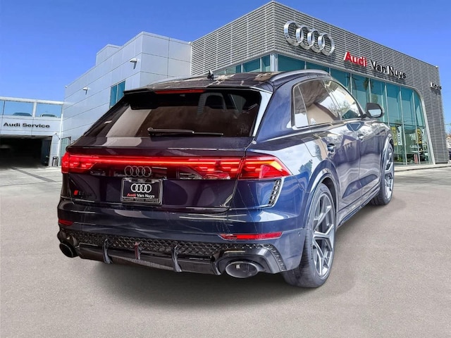 2026 Audi RS Q8 SUV performance