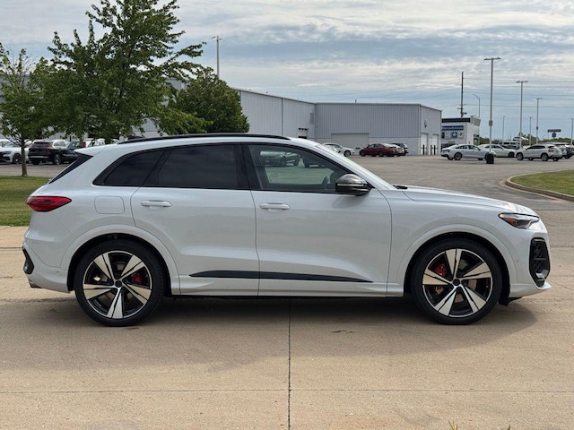 2026 Audi SQ5 Premium Plus - Photo 7
