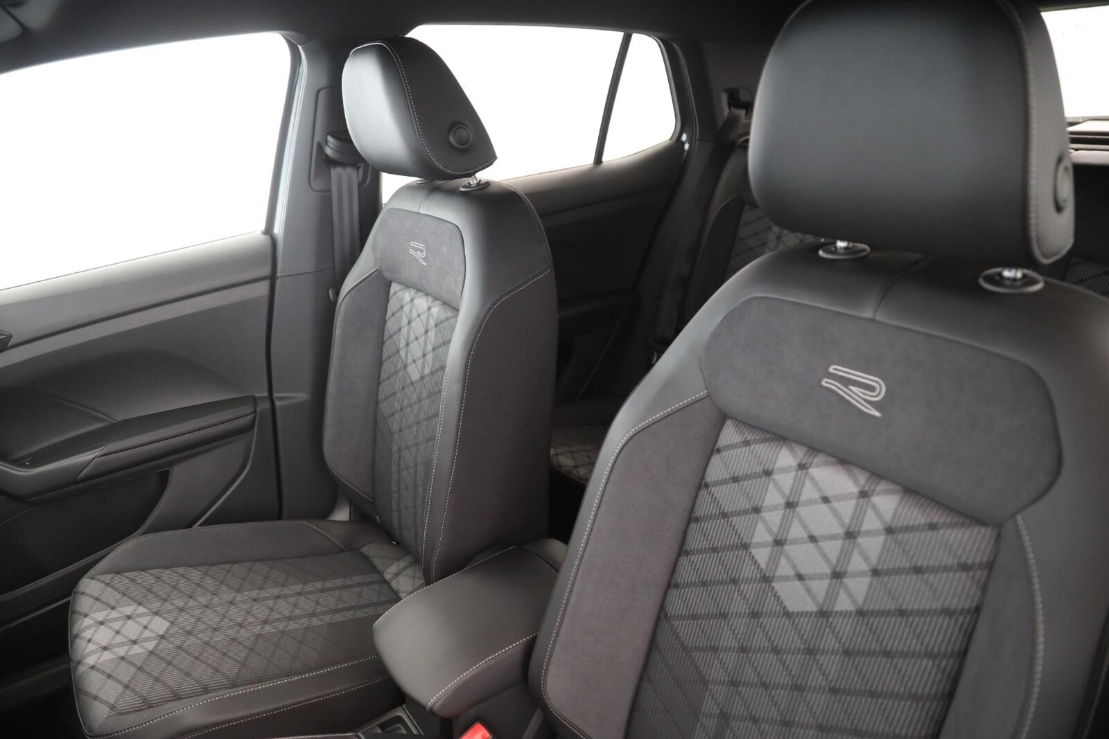 Volkswagen T-Cross – Bild 12