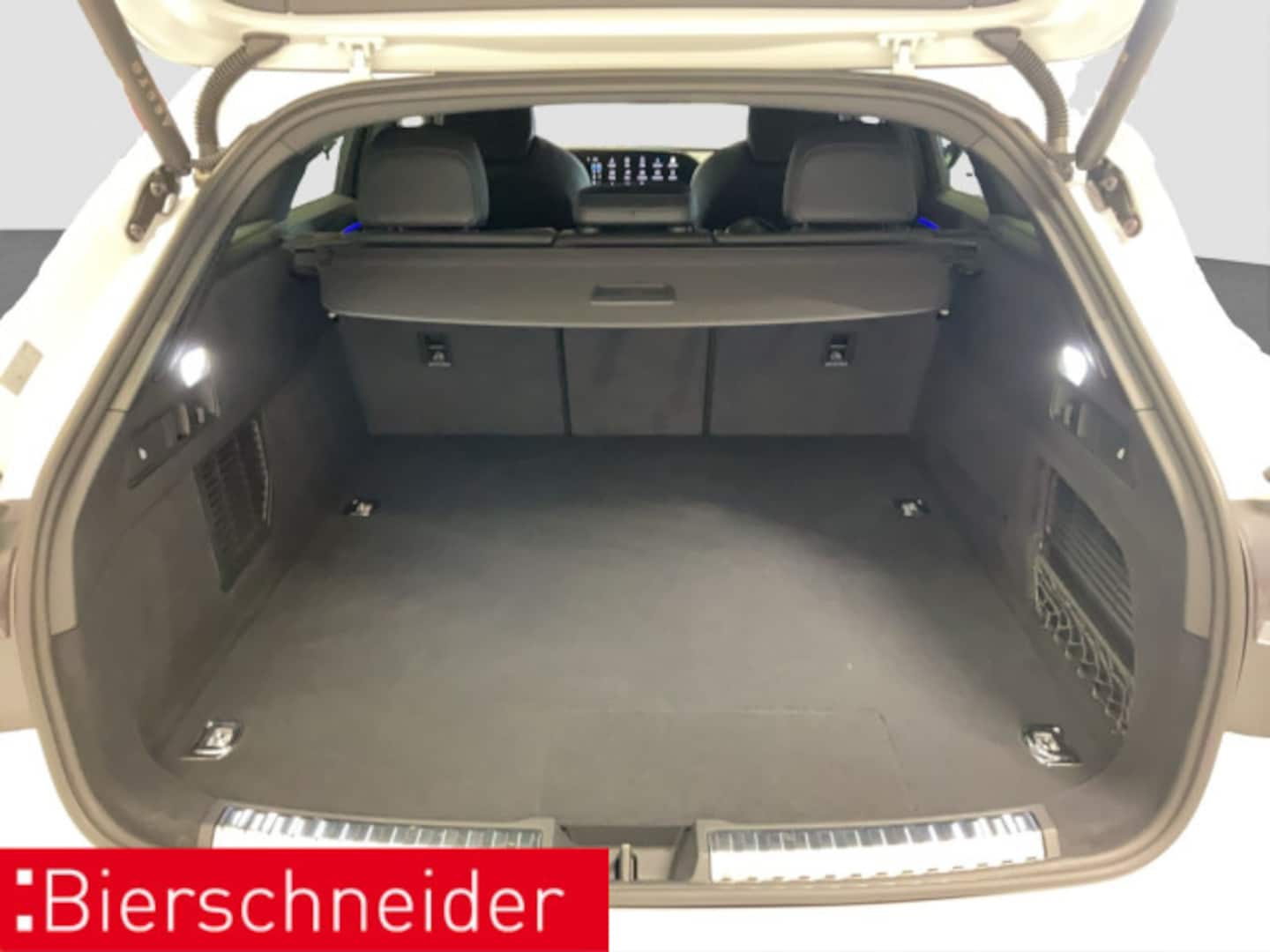 Bild über Audi A5 Avant e-hybrid e-hybrid quattro 220 kW S tronic - für weitere Informationen kontaktieren Sie den Audi Partner