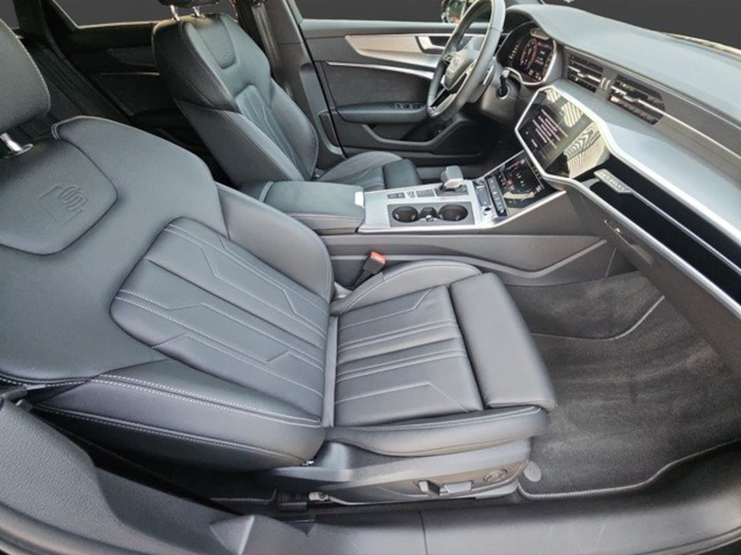 Bild über Audi A6 Avant S line 50 TDI quattro tiptronic - für weitere Informationen kontaktieren Sie den Audi Partner