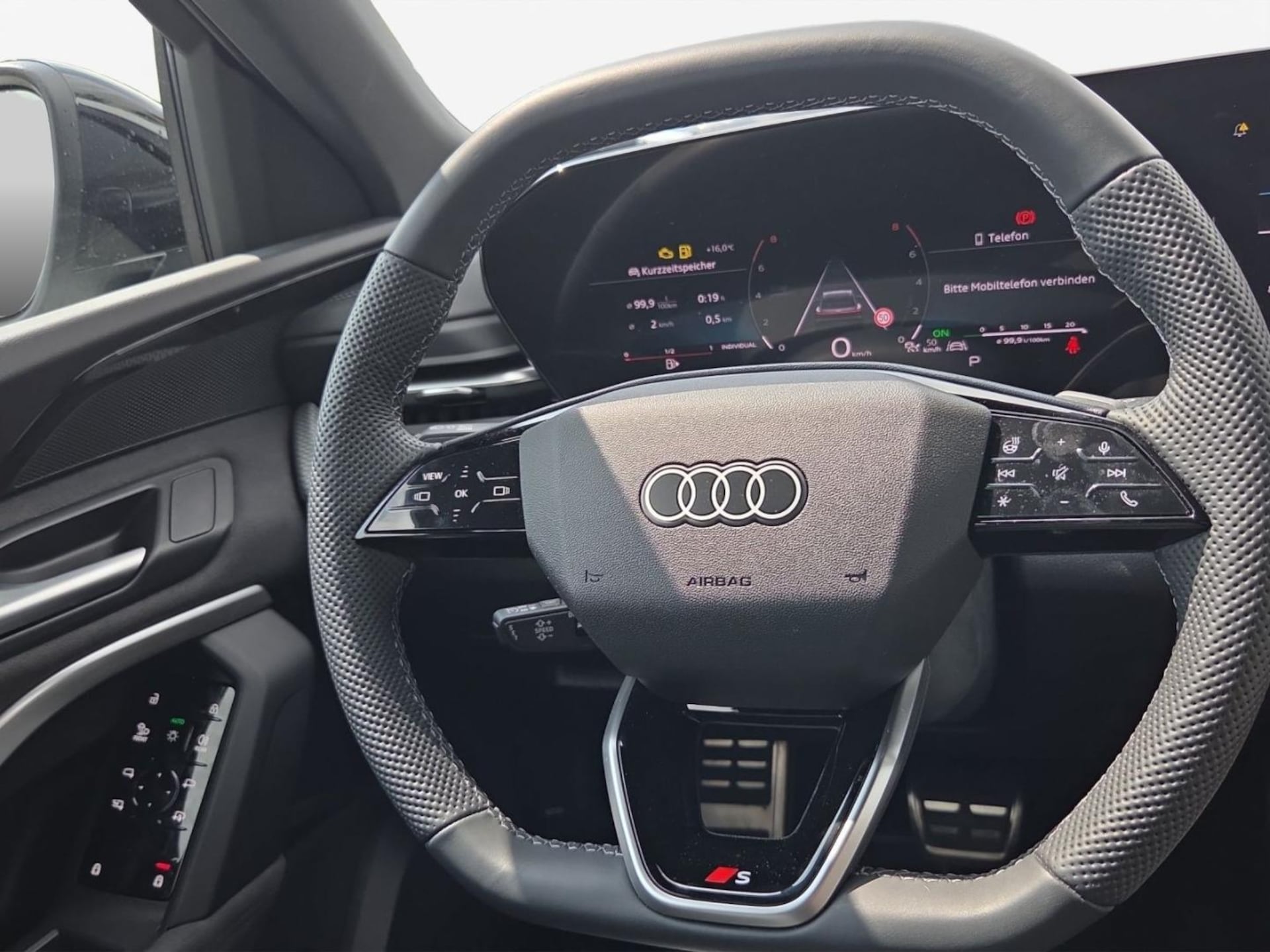 Audi SQ5 SUV edition one