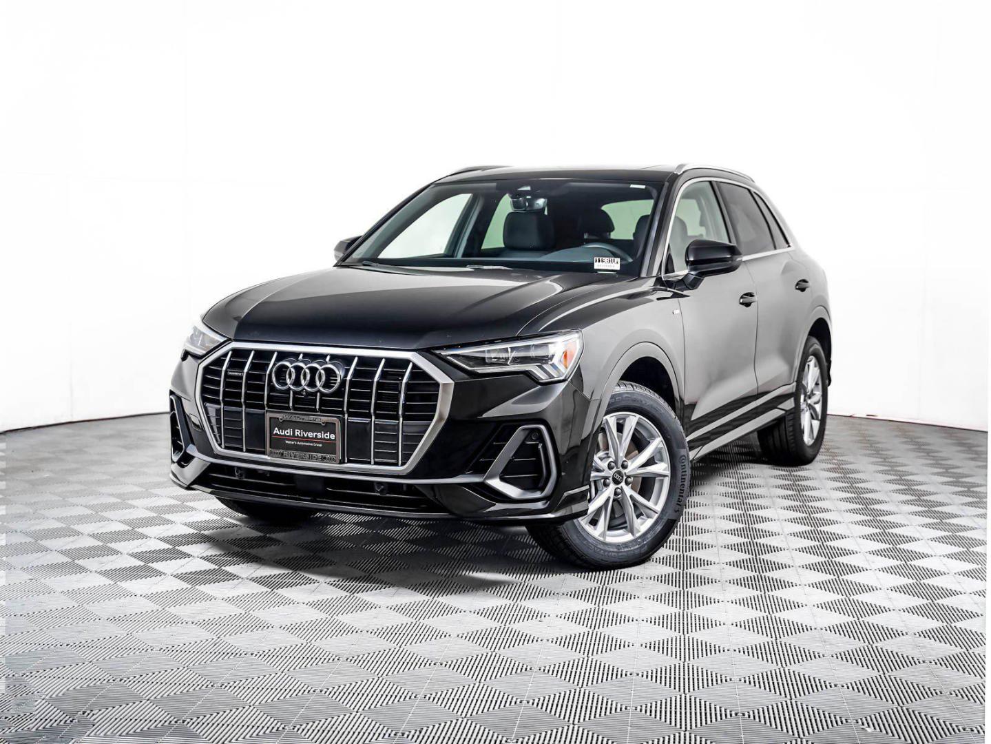 2023 Audi Q3 45 TFSI S Line Premium Plus quattro's photo