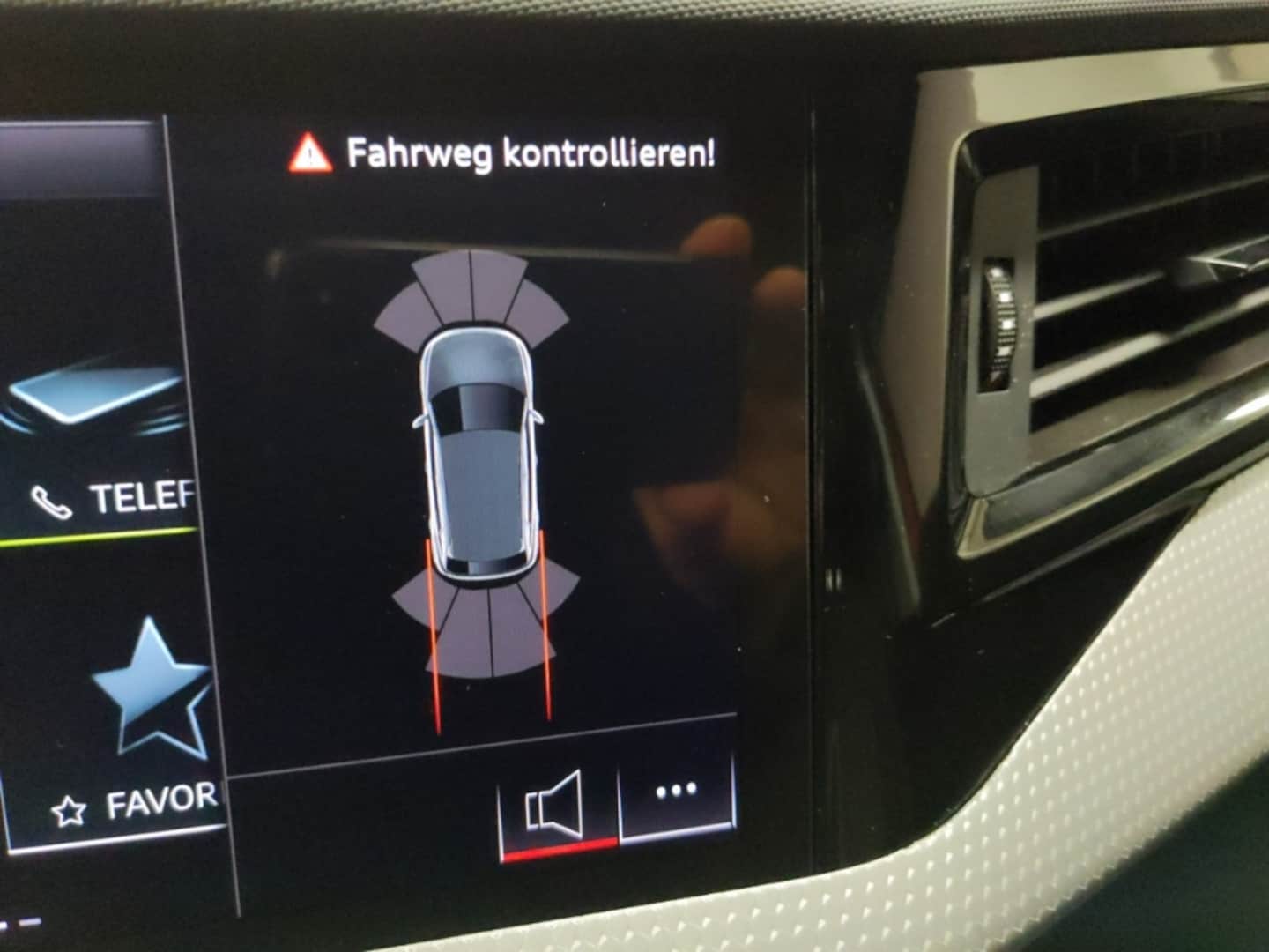 Bild über Audi A1 Sportback S line 30 TFSI Schaltgetriebe - für weitere Informationen kontaktieren Sie den Audi Partner