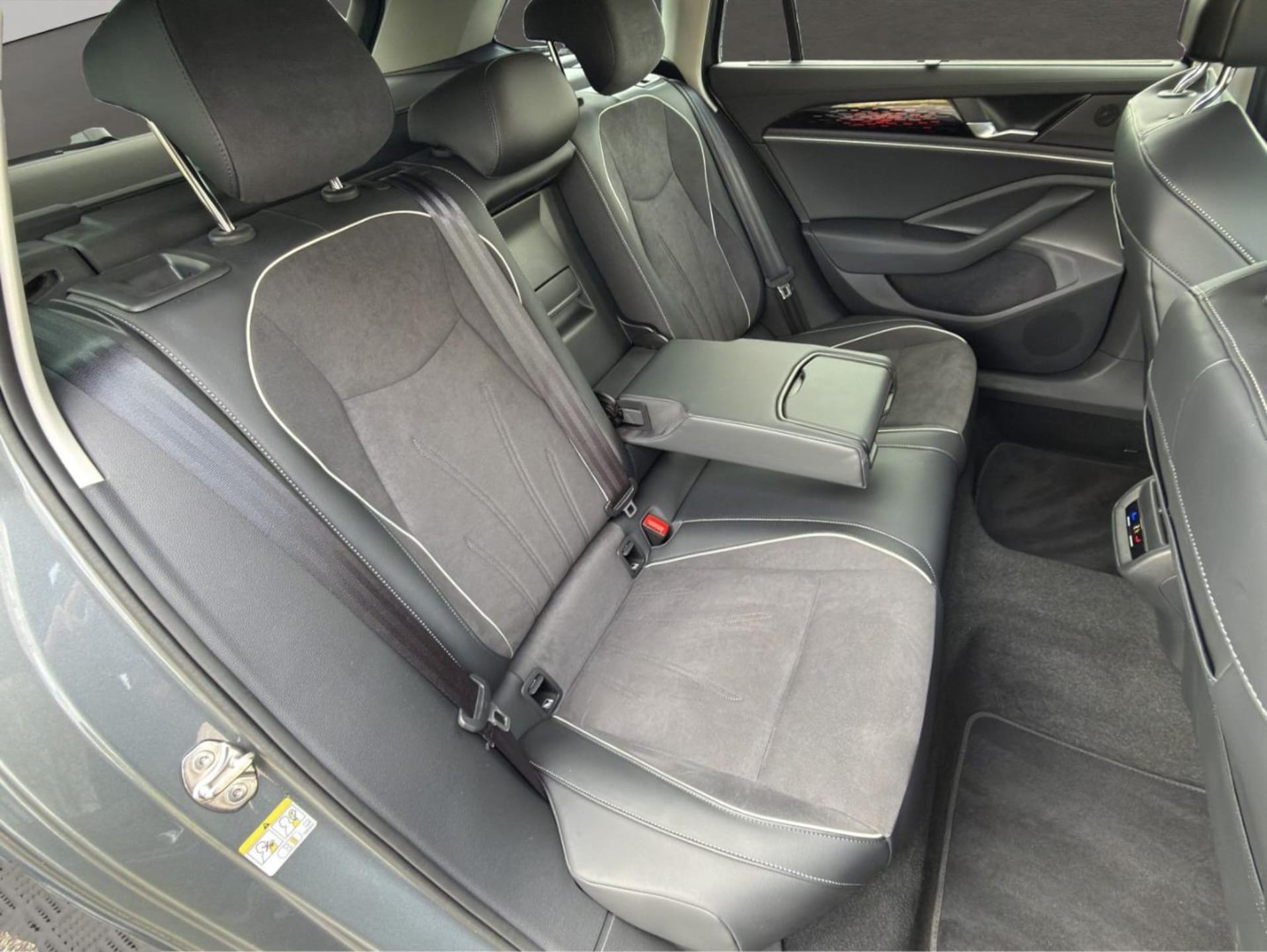 Volkswagen Passat Elegance