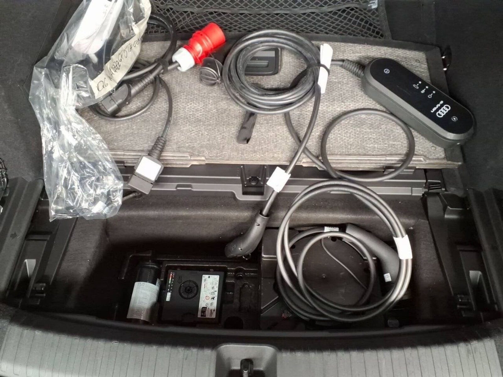 Audi Q6 e-tron – Bild 12