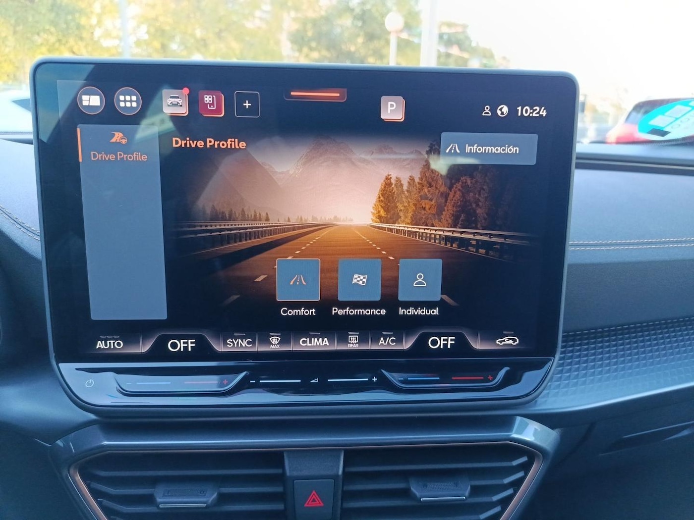CUPRA Formentor 1.5 TSI e-Hybrid DSG 150 kW (204 CV) — photo 17