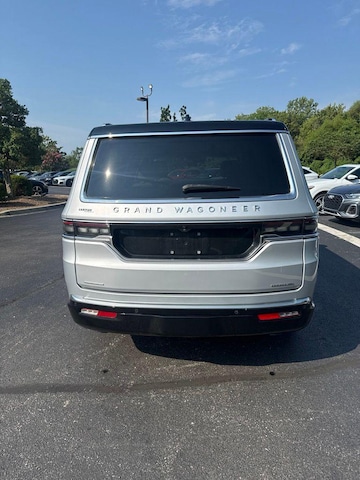 2022 Jeep Grand Wagoneer