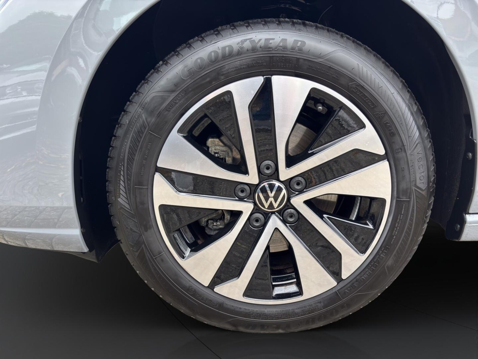 Volkswagen Golf Variant – Bild 7