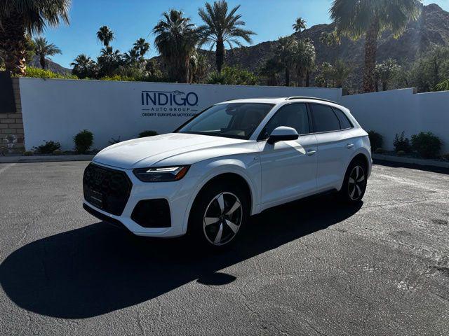 2023 Audi Q5 45 Premium Plus's photo