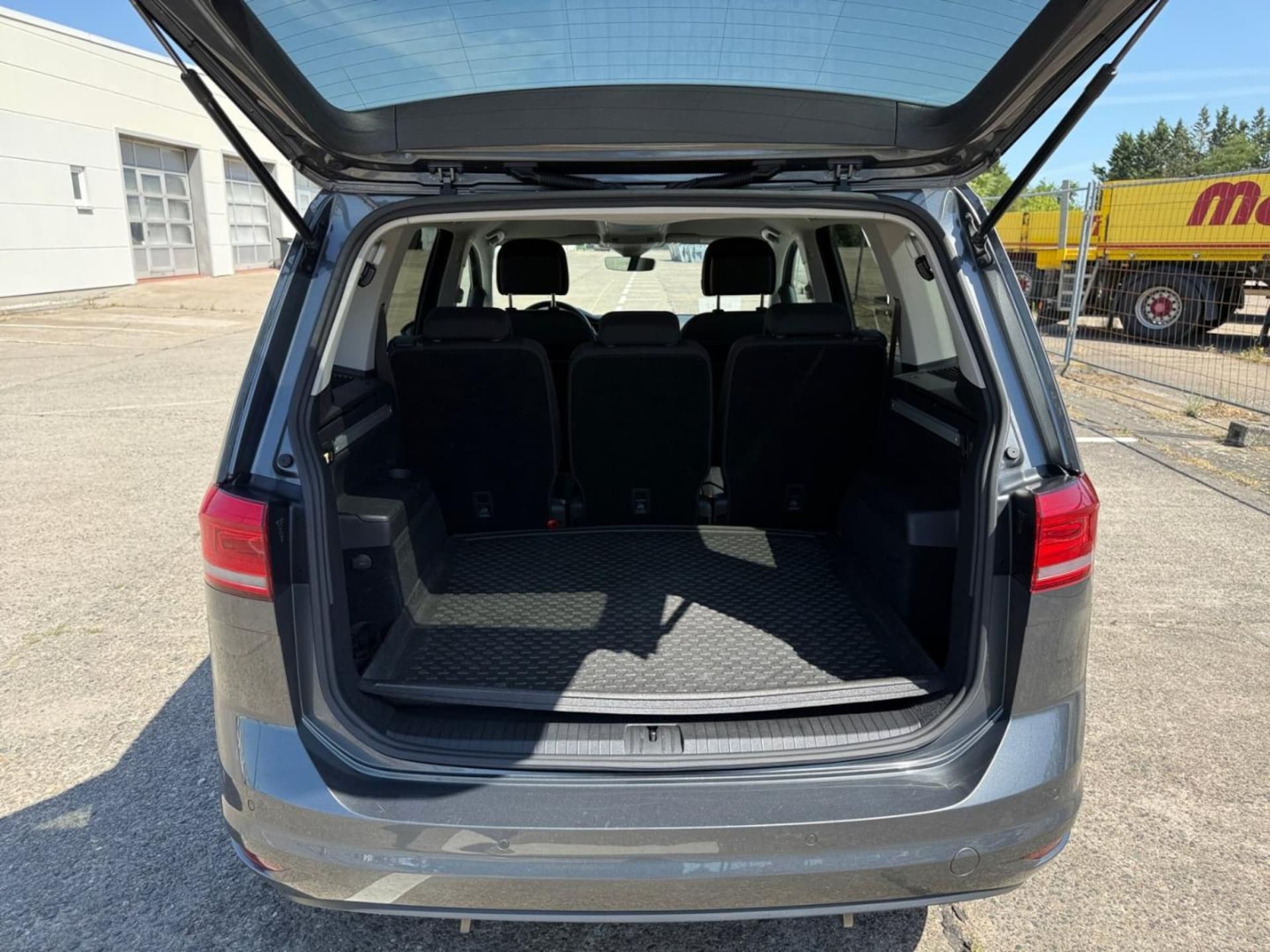 Volkswagen Touran United
