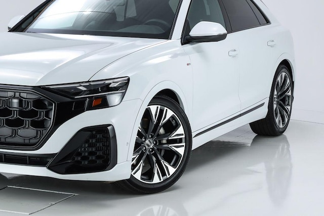 2026 Audi Q8