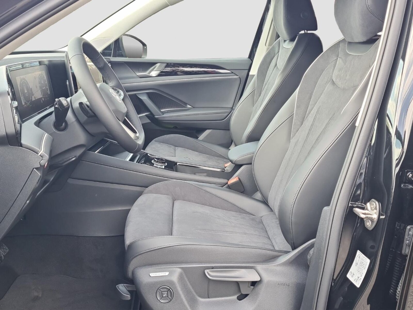 Volkswagen Tiguan – Bild 8
