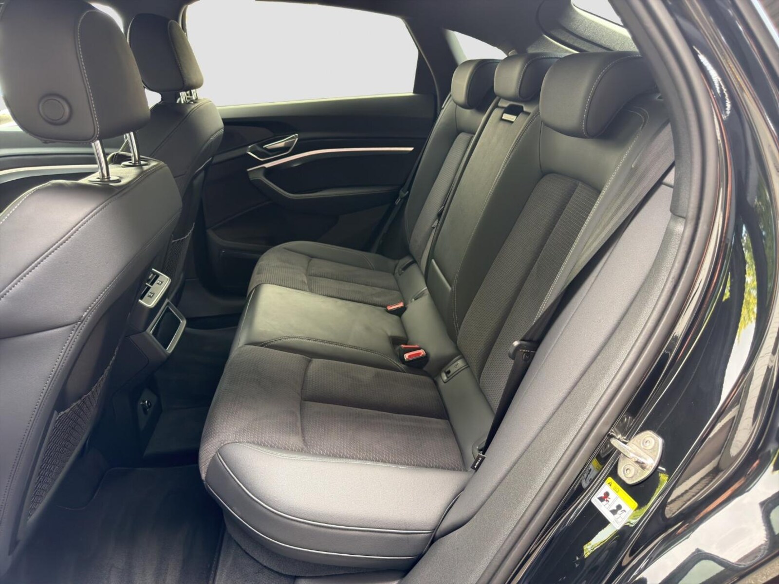 Audi Q8 Sportback e-tron – Bild 10