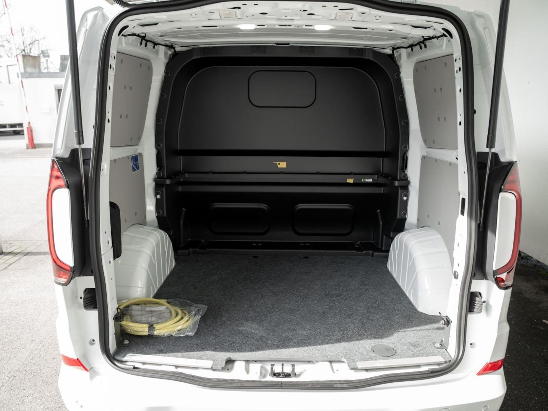 Volkswagen Transporter Pritschenwagen Doppelkabine