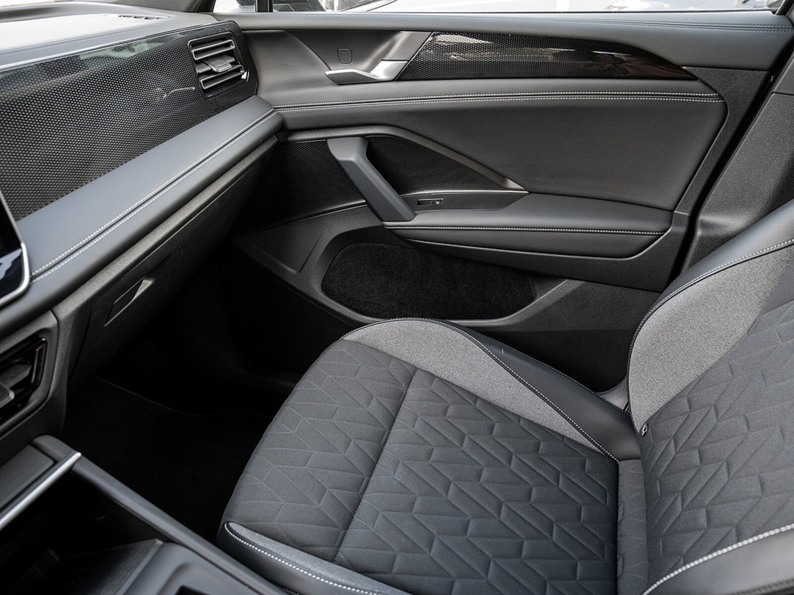 Volkswagen Tiguan – Bild 10