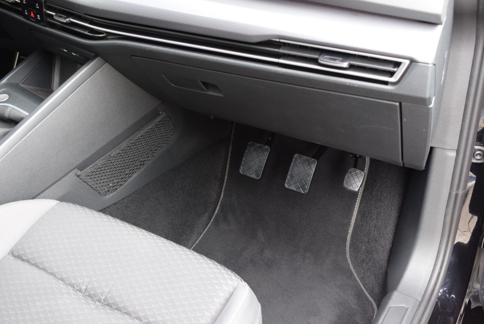 Volkswagen Golf Active