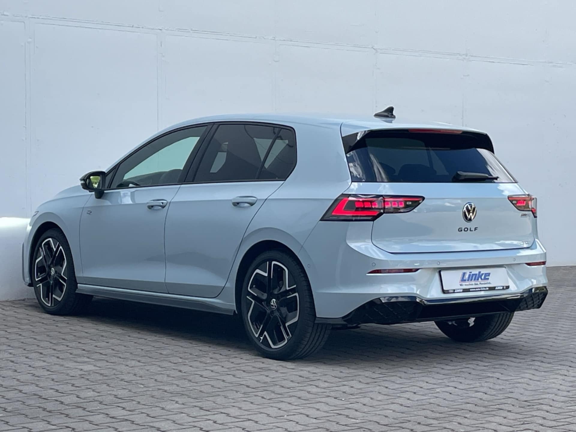 Volkswagen Golf R-Line