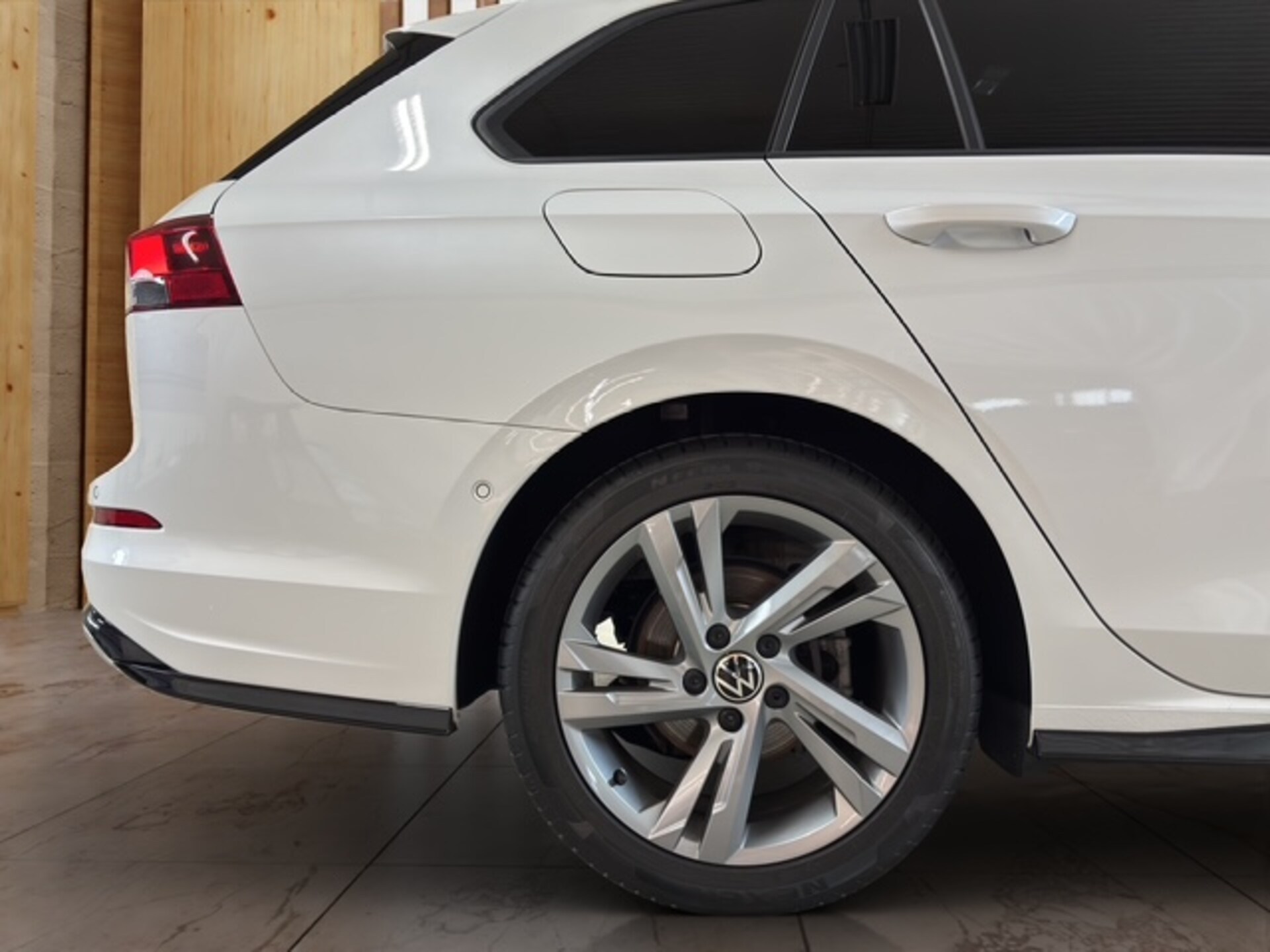 Volkswagen Golf Variant R-Line