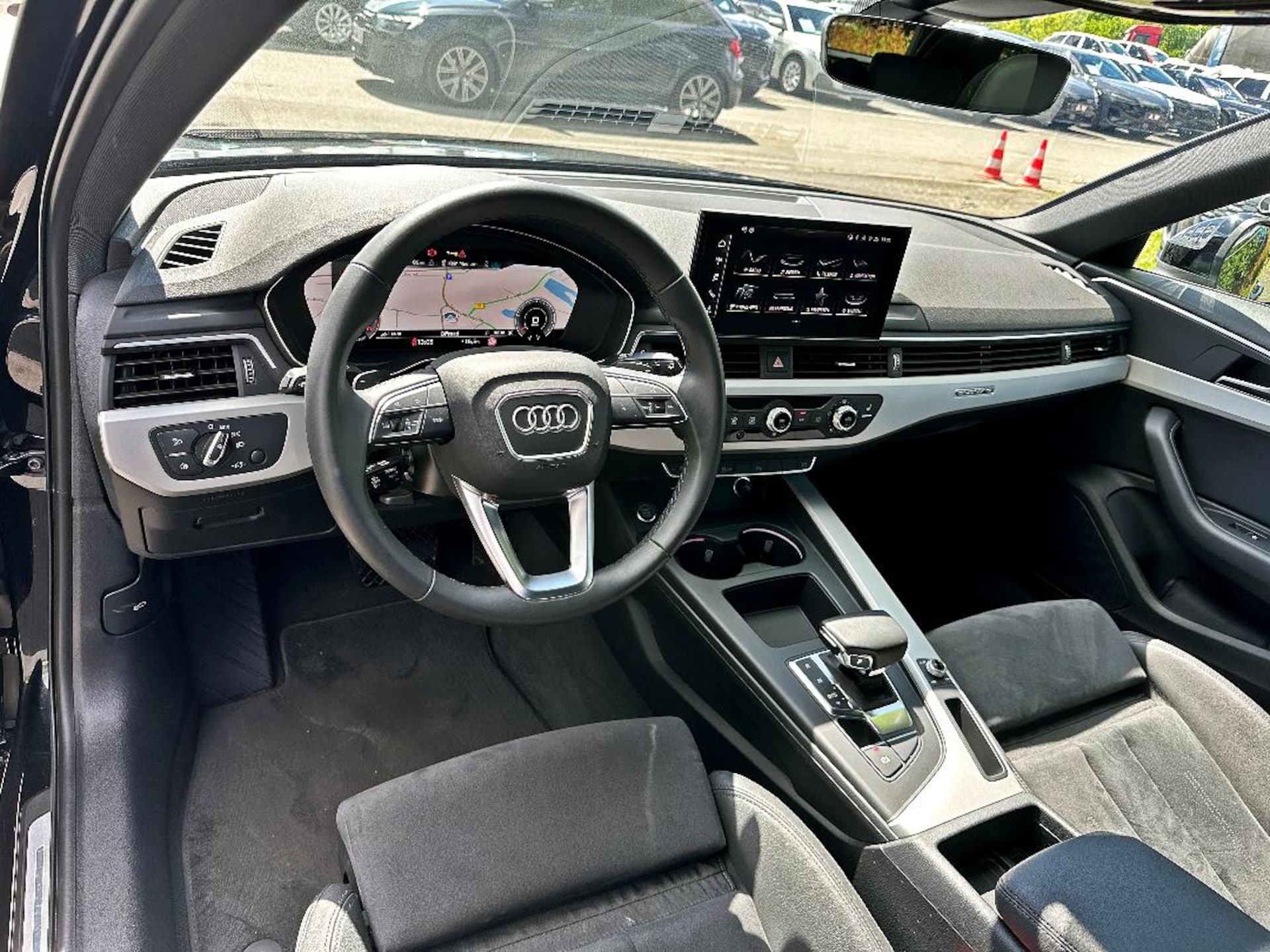 Audi A4 Avant S line