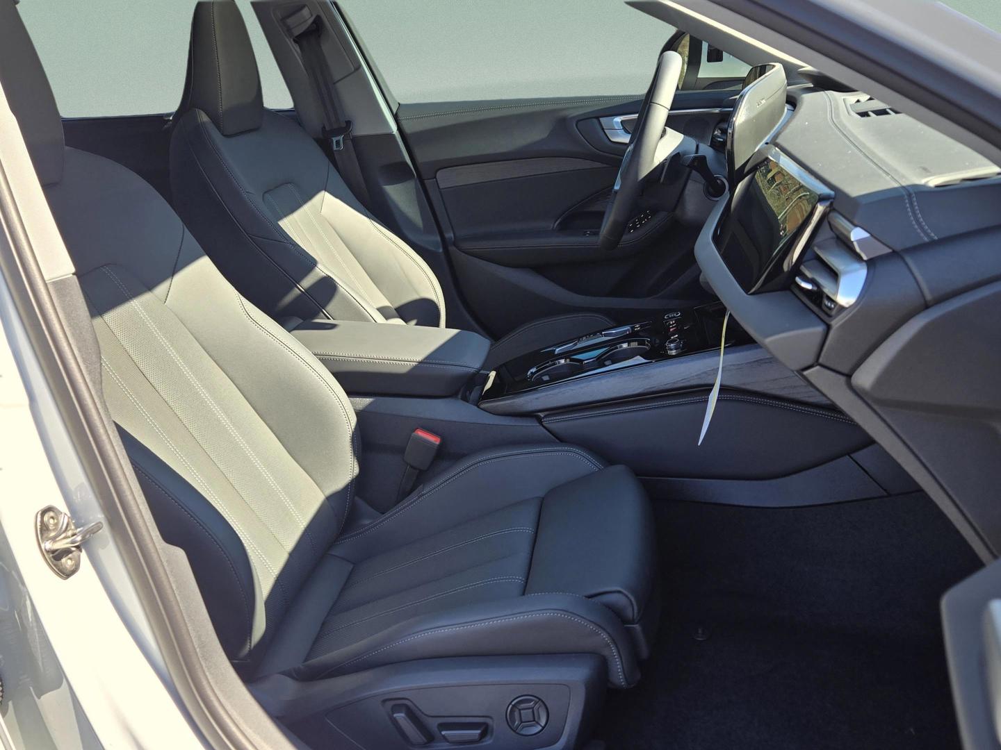 2025 Audi New A5 Premium Plus - Photo 24