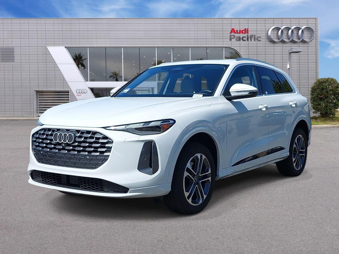 2025 Audi Q5 40 Premium's photo