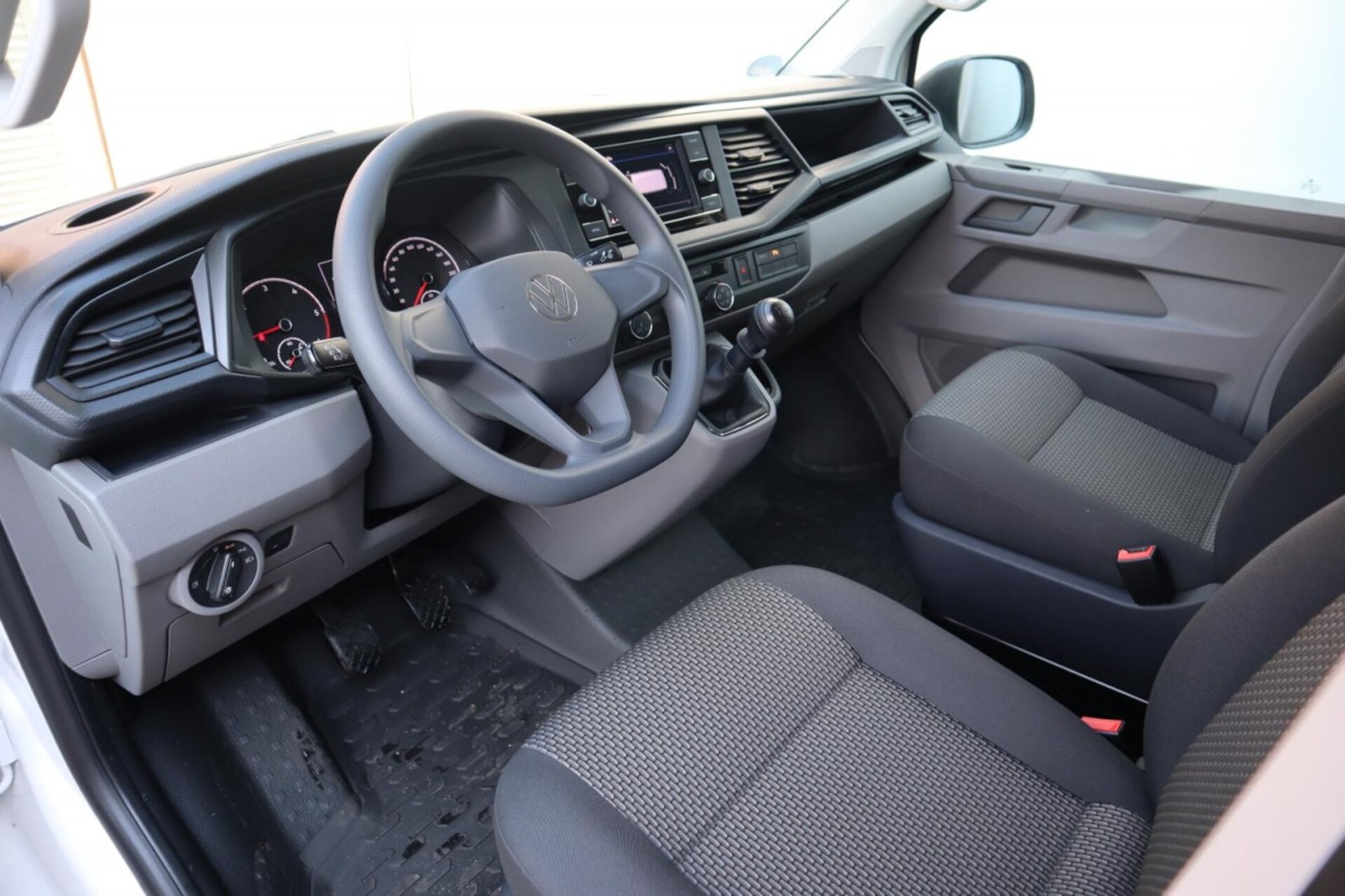 Volkswagen T6.1 Transporter Kasten kurzer Radstand