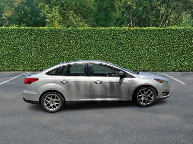 Used 2015 Ford Focus SE with VIN 1FADP3F22FL264339 for sale in Ellisville, MO