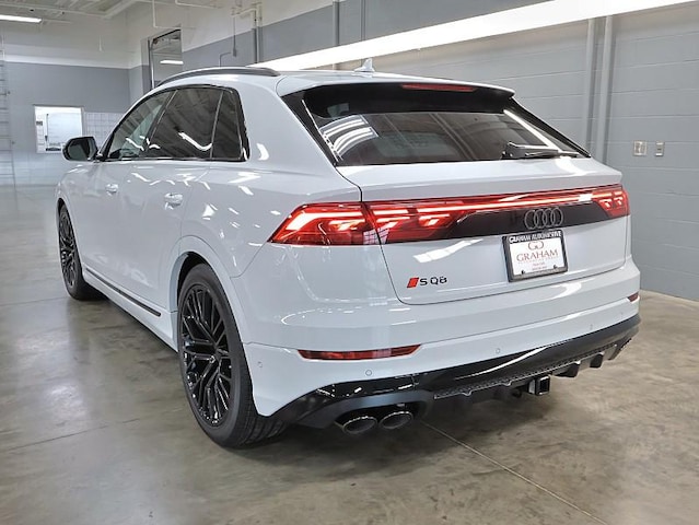 2026 Audi SQ8