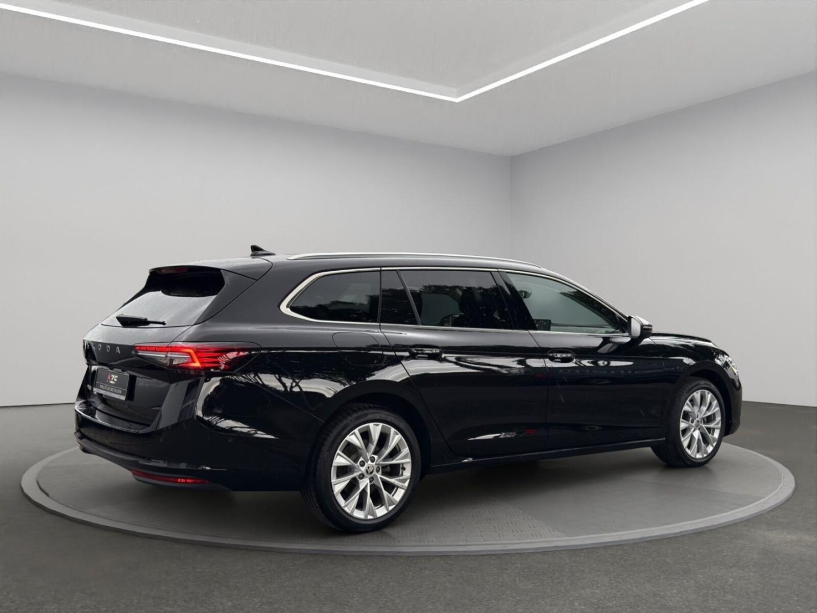 Škoda Superb Combi – Bild 4