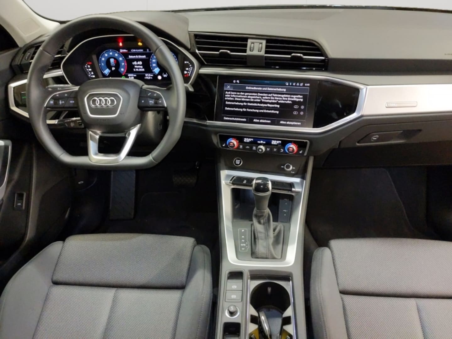 Bild über Audi Q3 TFSI 110 kW S tronic - für weitere Informationen kontaktieren Sie den Audi Partner