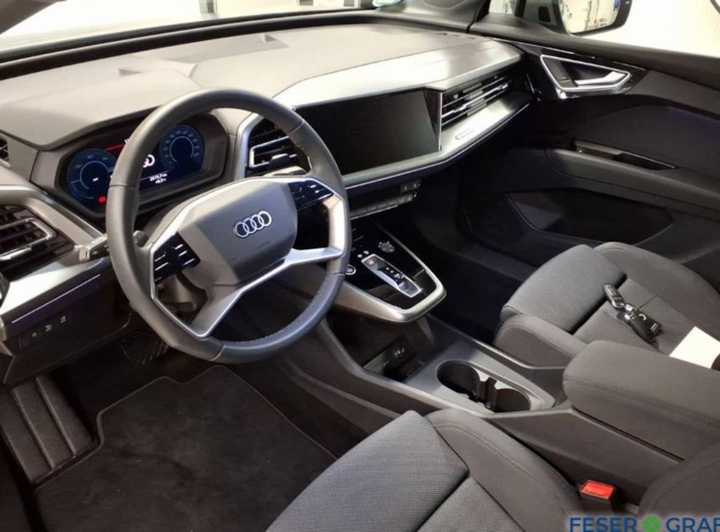 Bild über Audi Q4 e-tron 45 e-tron - für weitere Informationen kontaktieren Sie den Audi Partner