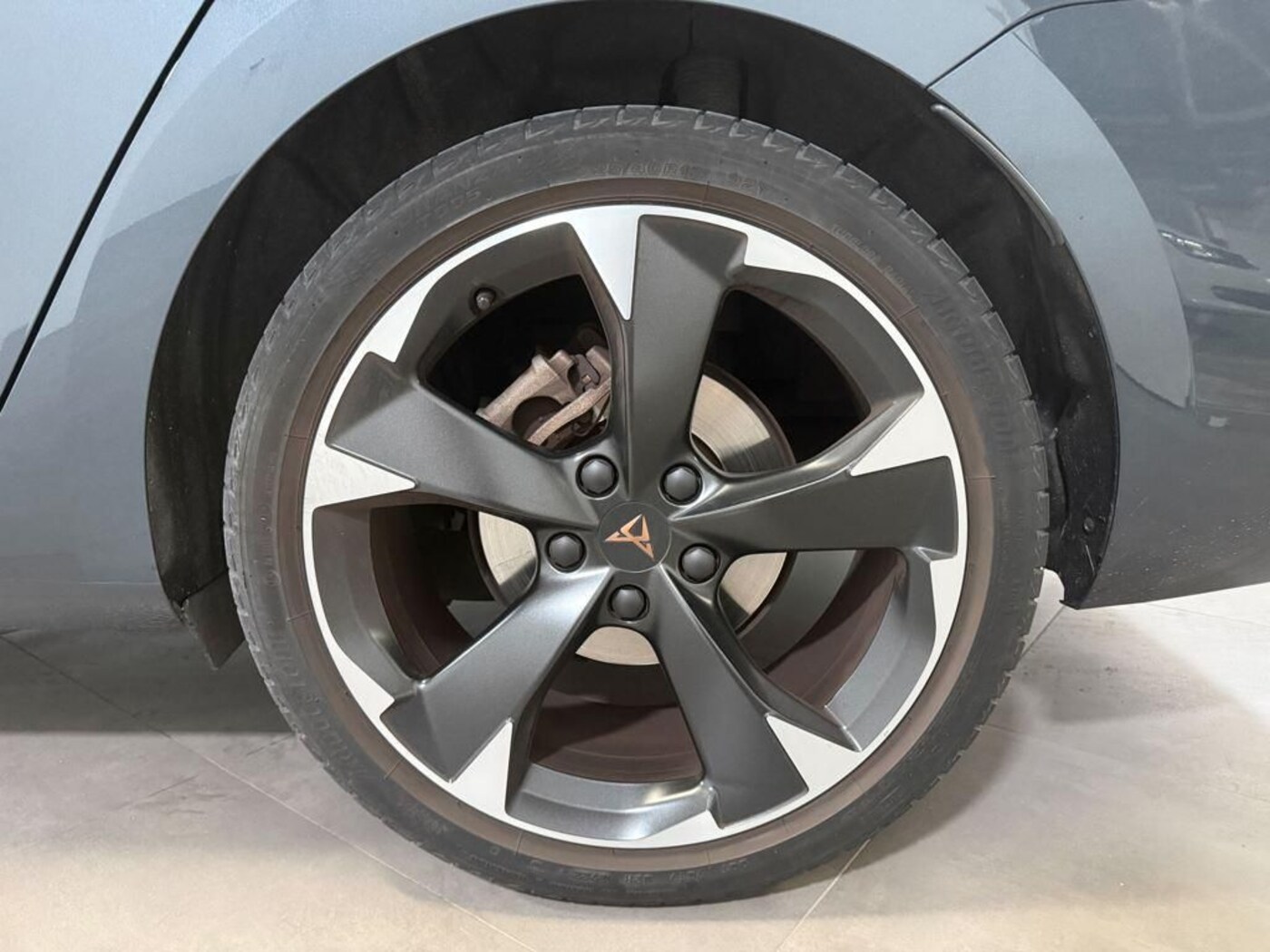 CUPRA Leon Sportstourer 1.5 eTSI DSG 110 kW (150 CV) — photo 8