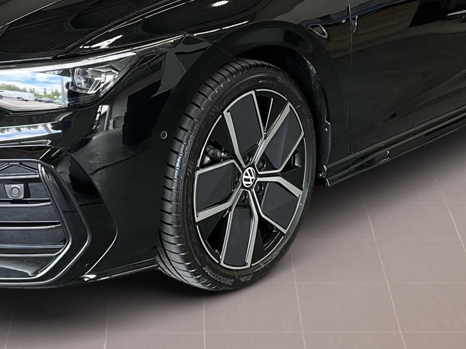 Volkswagen Golf Variant R-Line